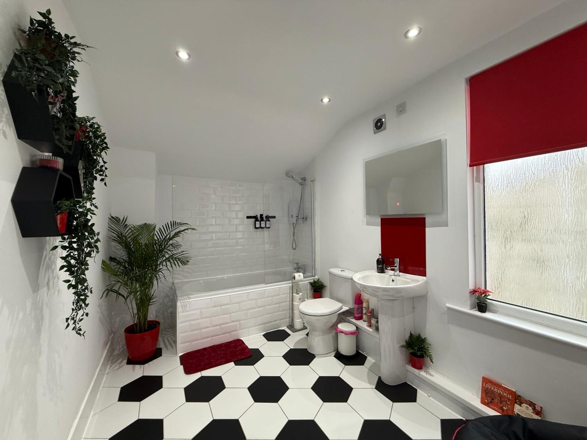 리버풀 Anfield Abode - Entire Lfc Themed House 빌라 외부 사진
