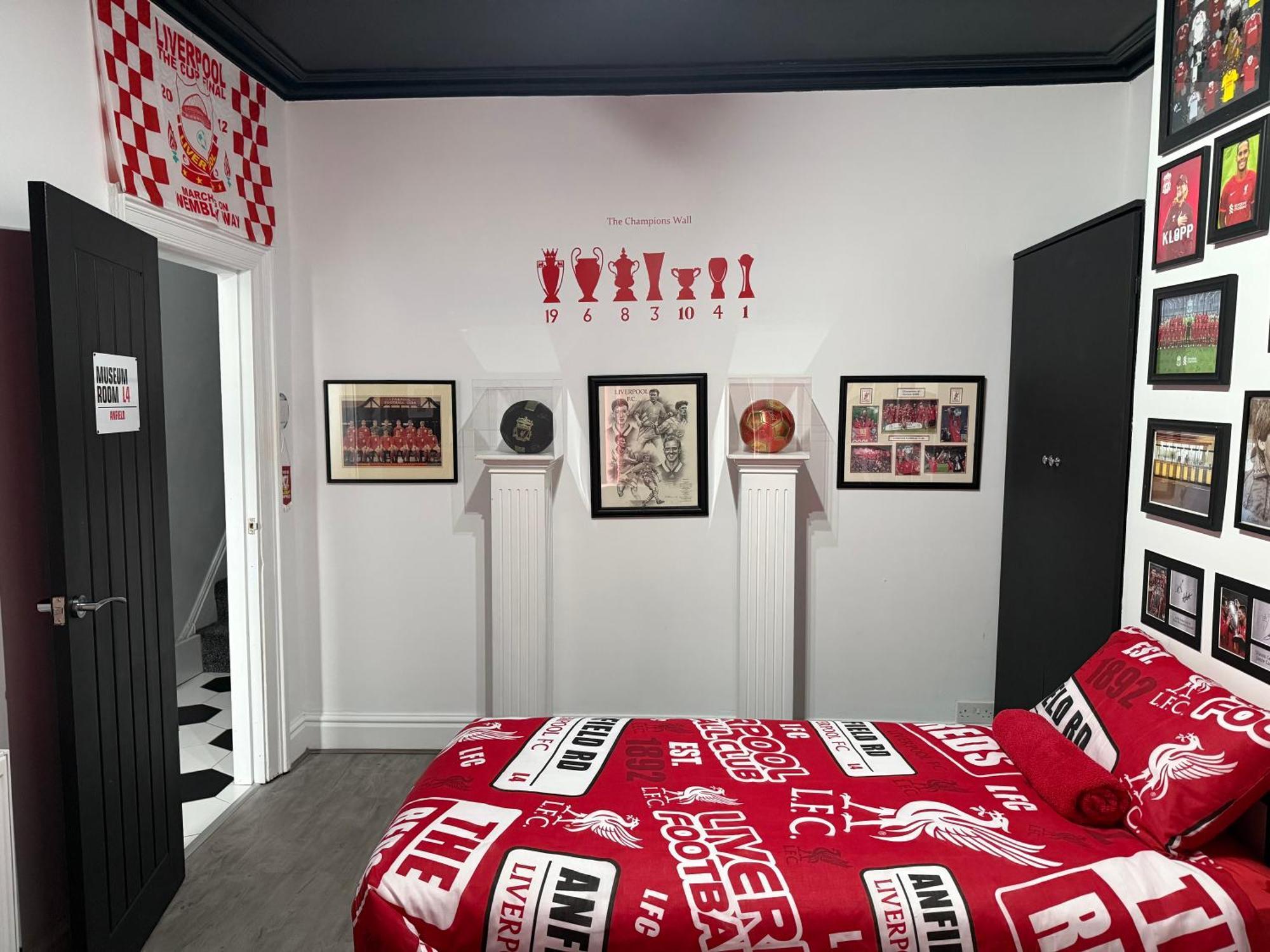 리버풀 Anfield Abode - Entire Lfc Themed House 빌라 외부 사진