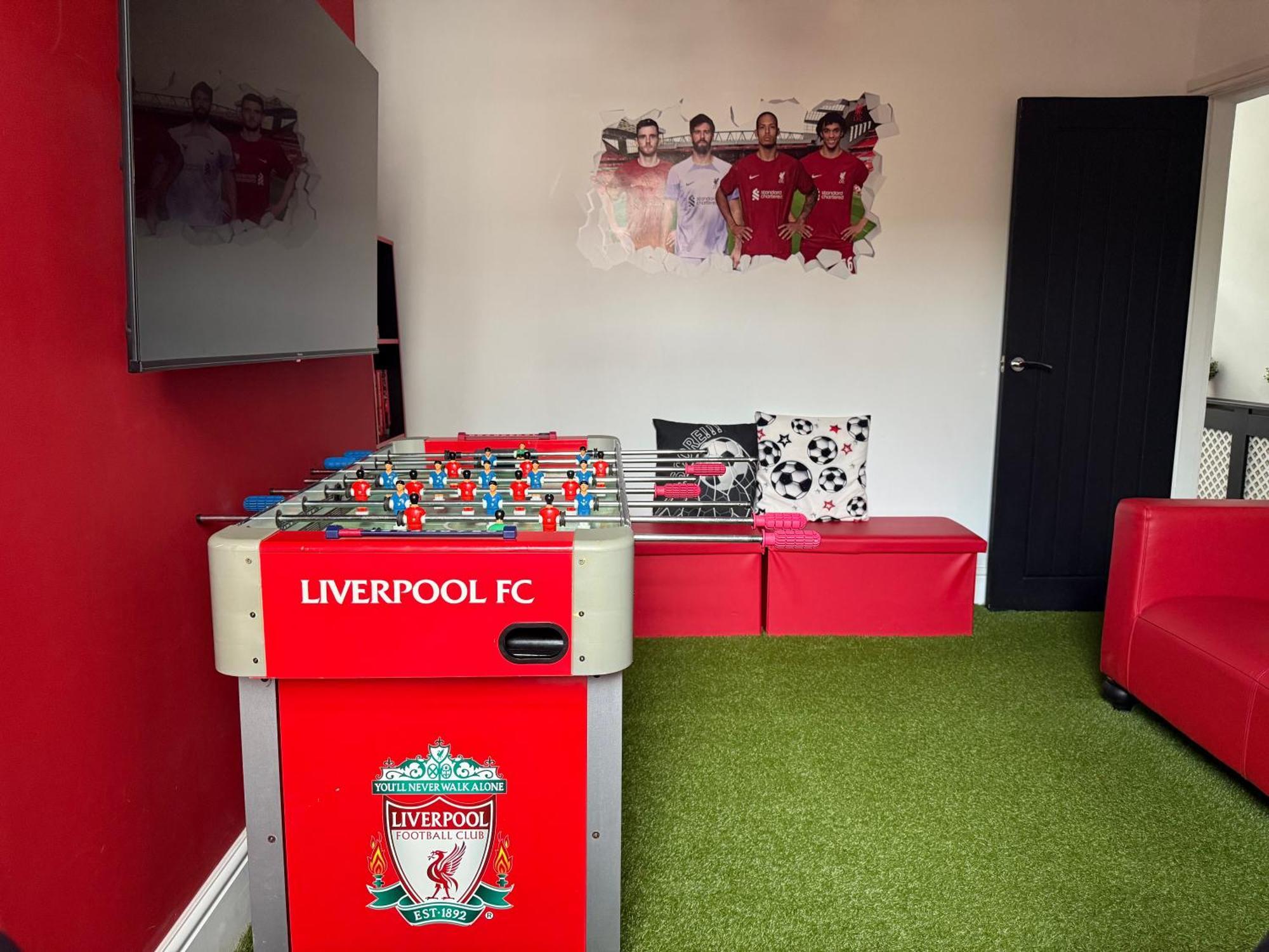 리버풀 Anfield Abode - Entire Lfc Themed House 빌라 외부 사진