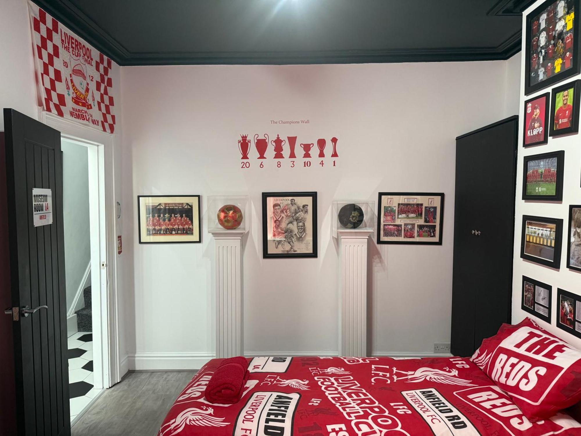 리버풀 Anfield Abode - Entire Lfc Themed House 빌라 외부 사진